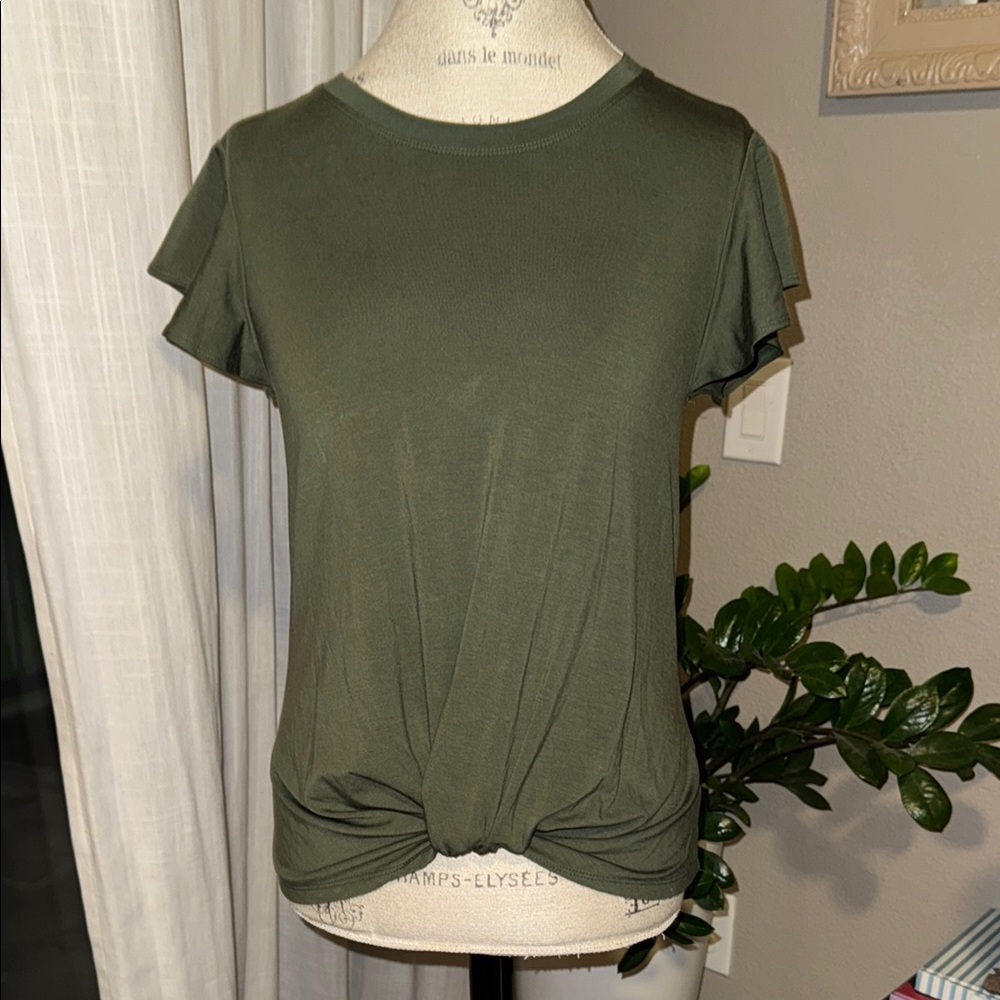 Time & Tru Womens Olive Army Green Knot Front Top shortsleeve blouse Small (4-6) - Picture 2 of 9